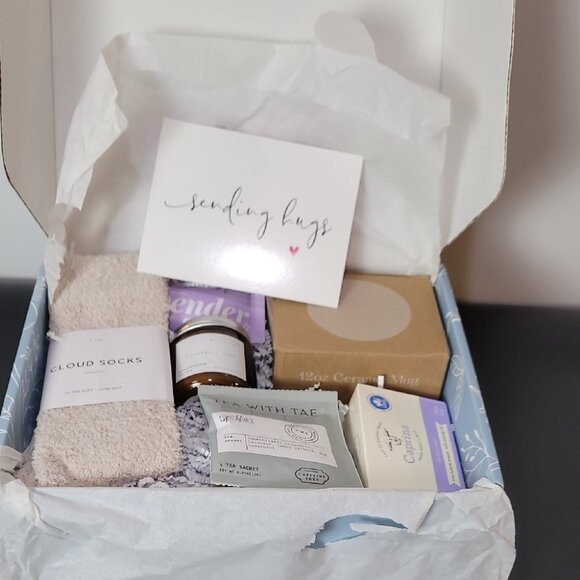 Luxury Gifting Box With Socks Mug Tea Soap & More For Relaxation - Picture 11 of 11